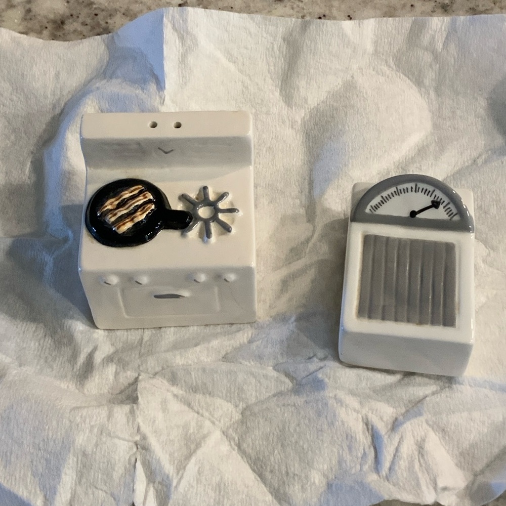 Ceramic Stove and Scale Salt and Pepper Shakers